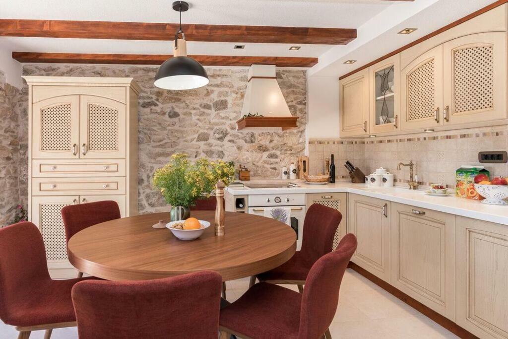 Villa Hirundo Rustica Skradin Exteriör bild