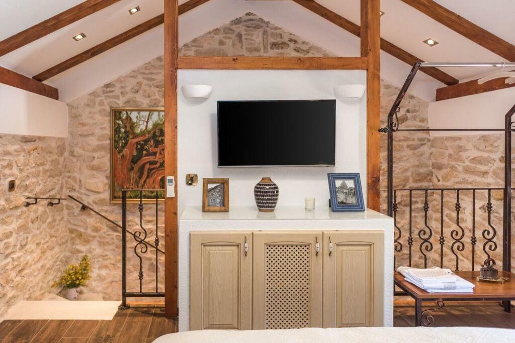 Villa Hirundo Rustica Skradin Exteriör bild