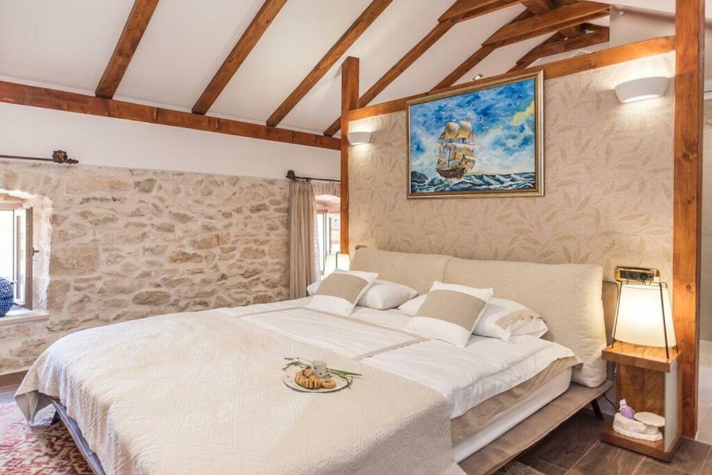 Villa Hirundo Rustica Skradin Exteriör bild