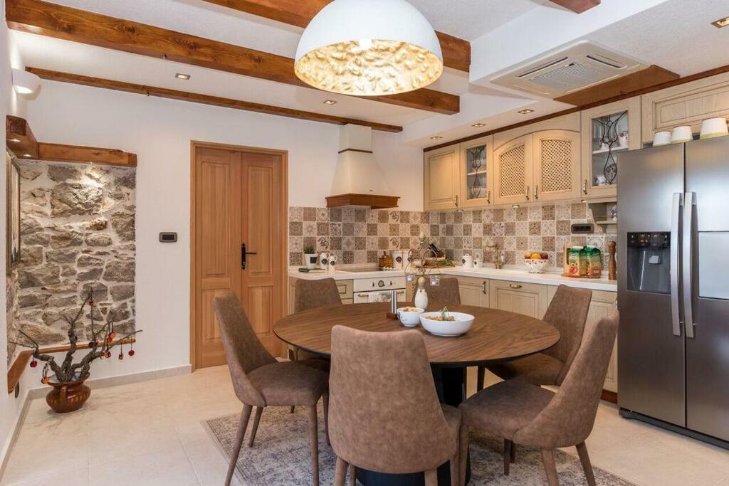Villa Hirundo Rustica Skradin Exteriör bild