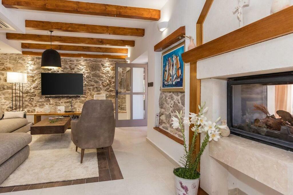 Villa Hirundo Rustica Skradin Exteriör bild