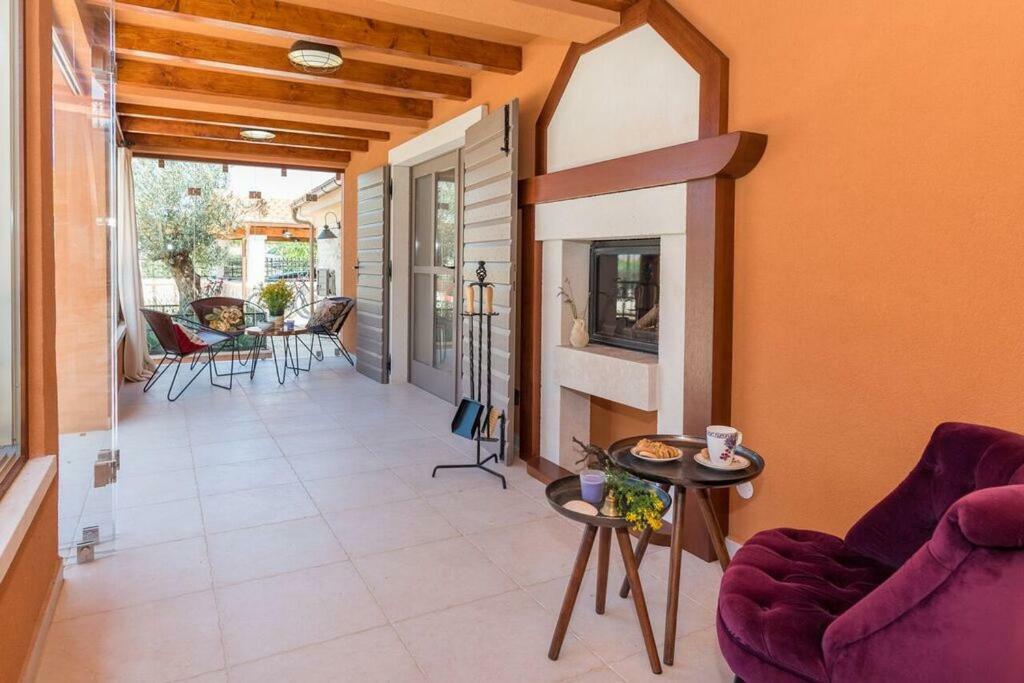 Villa Hirundo Rustica Skradin Exteriör bild